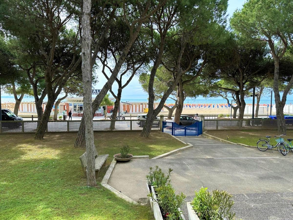 Blu Residence Lignano Sabbiadoro Luaran gambar